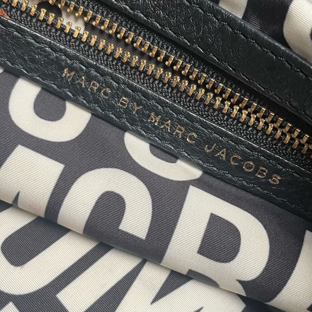 Marc By Marc Jacobs Black Tote with Gold Details - Picture 8 of 10